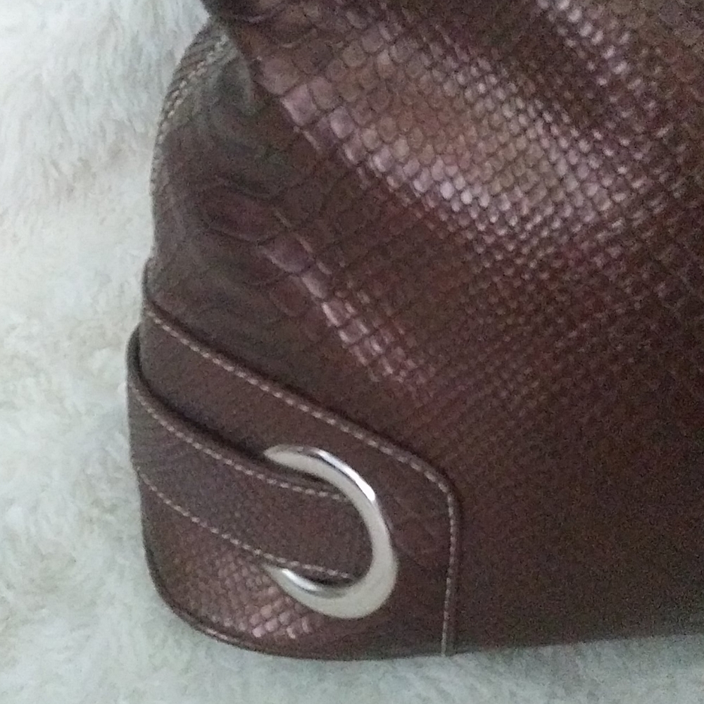 Bronze Snakeskin Purse - Picture 3 of 10